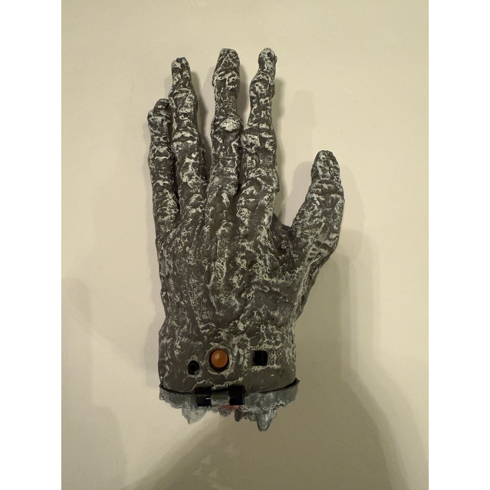 Gemmy Animated Crawling Severed Hand Halloween Prop Works